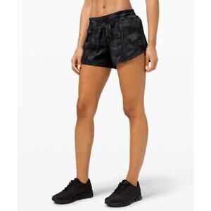 Lululemon Hotty Hot Camo Shorts 2 Tall Cut Liner Short Short Pull On Gym Workout